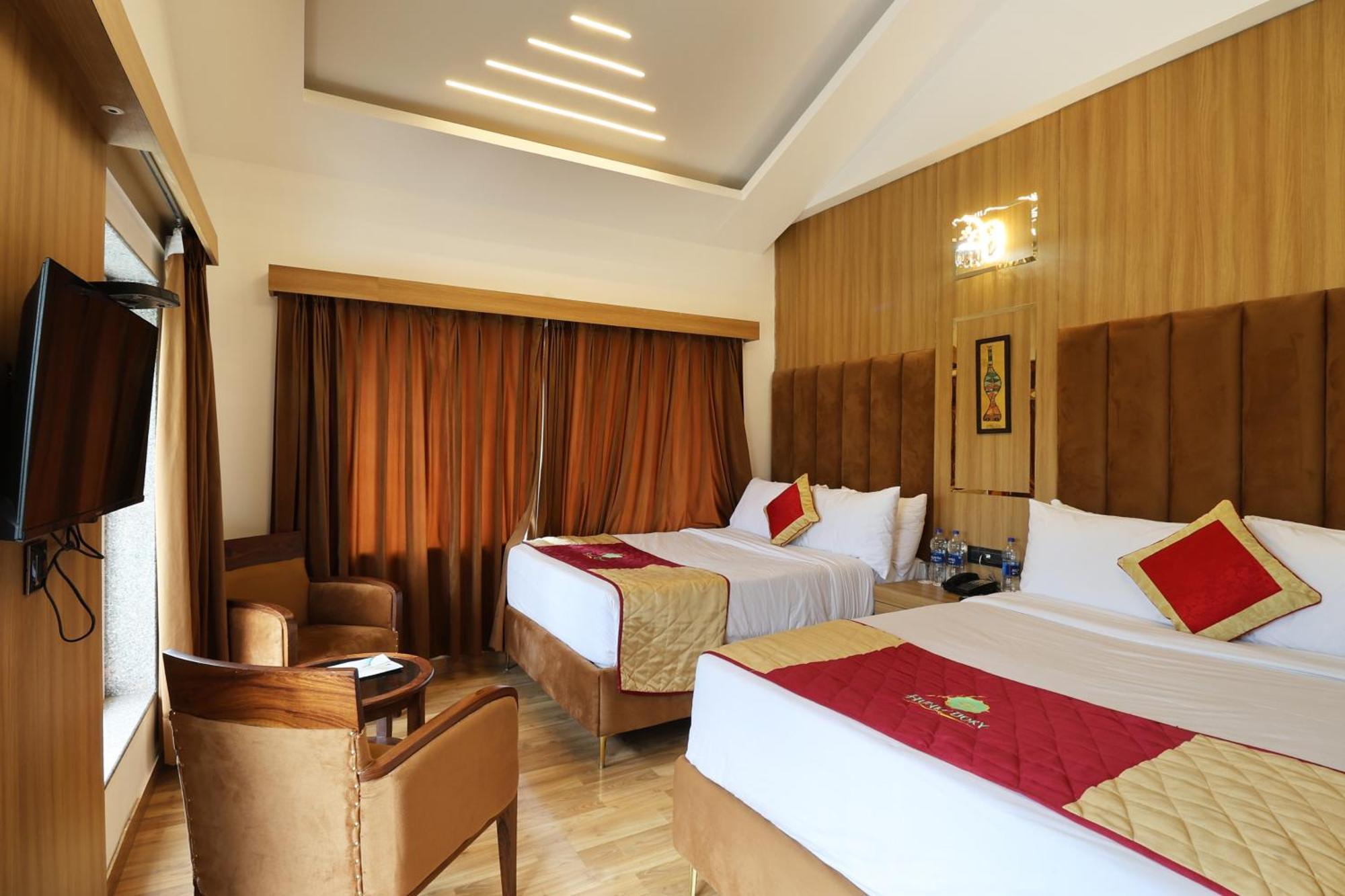 Hunky Dory Resort And Spa Dhar Khurd Bagian luar foto