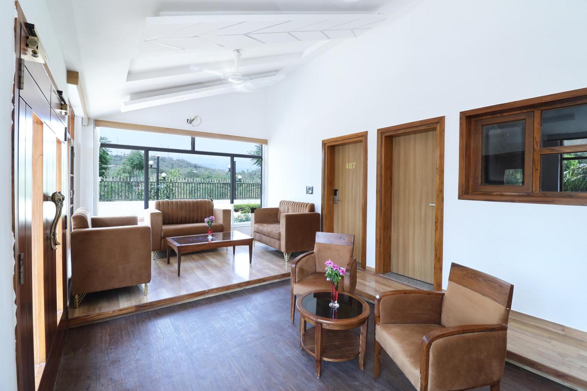 Hunky Dory Resort And Spa Dhar Khurd Bagian luar foto