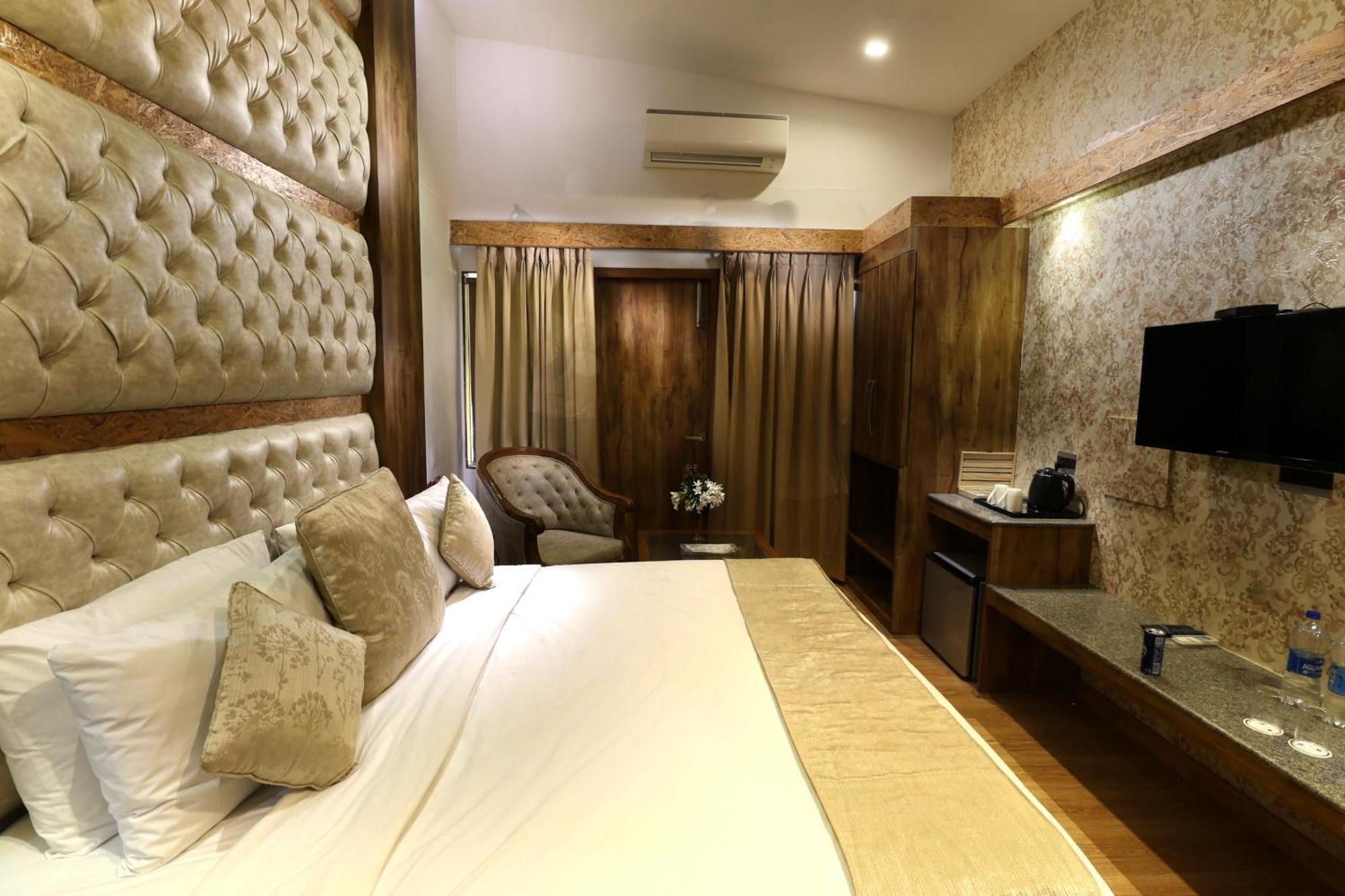 Hunky Dory Resort And Spa Dhar Khurd Bagian luar foto