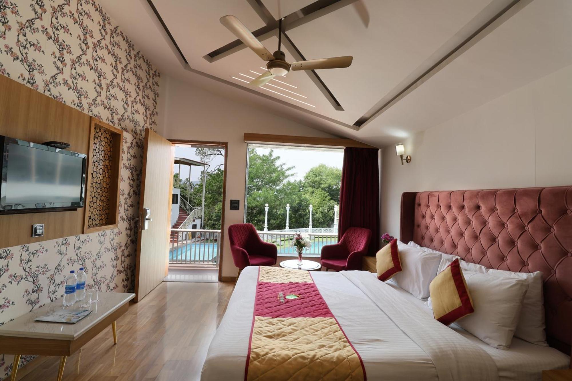 Hunky Dory Resort And Spa Dhar Khurd Bagian luar foto