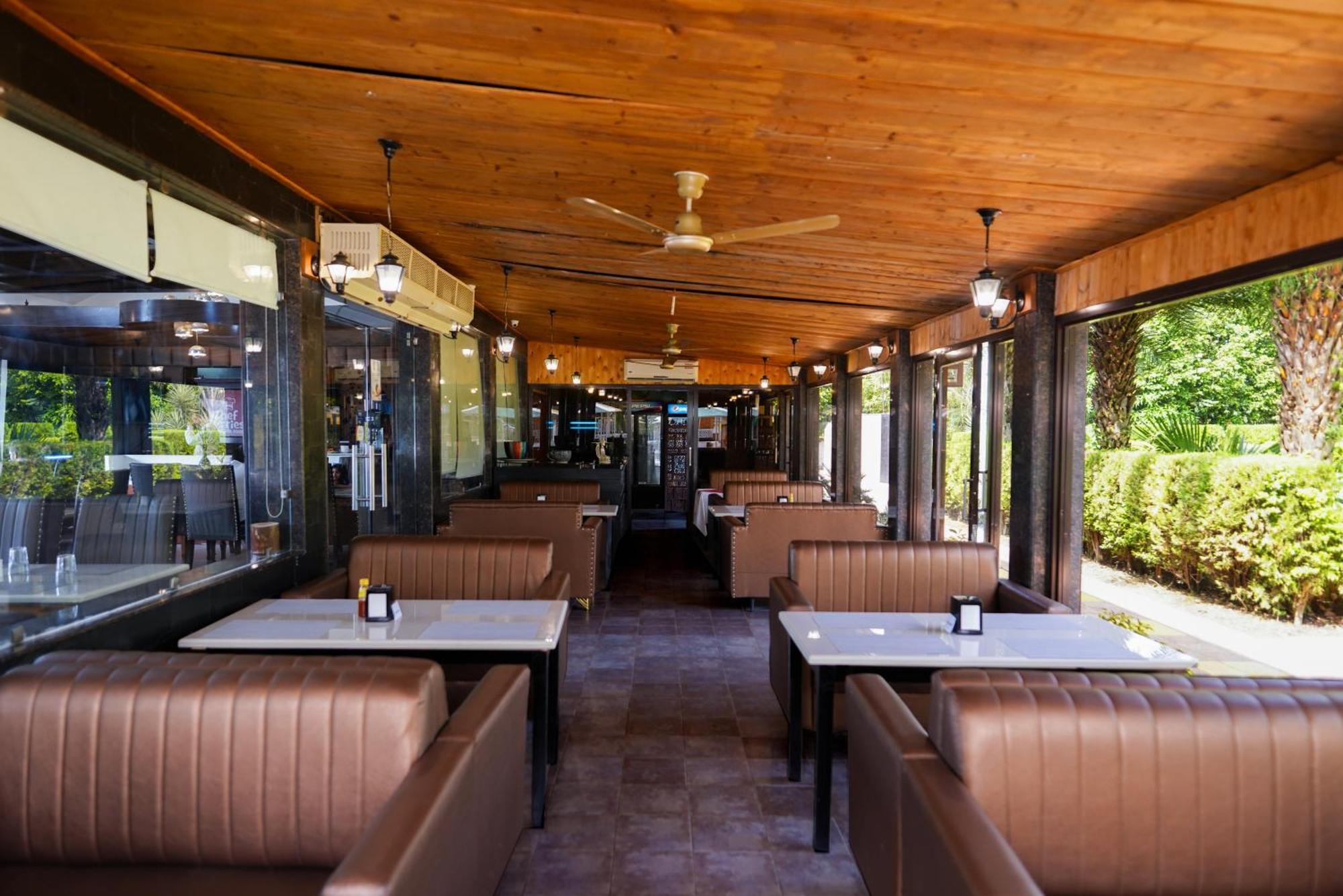 Hunky Dory Resort And Spa Dhar Khurd Bagian luar foto